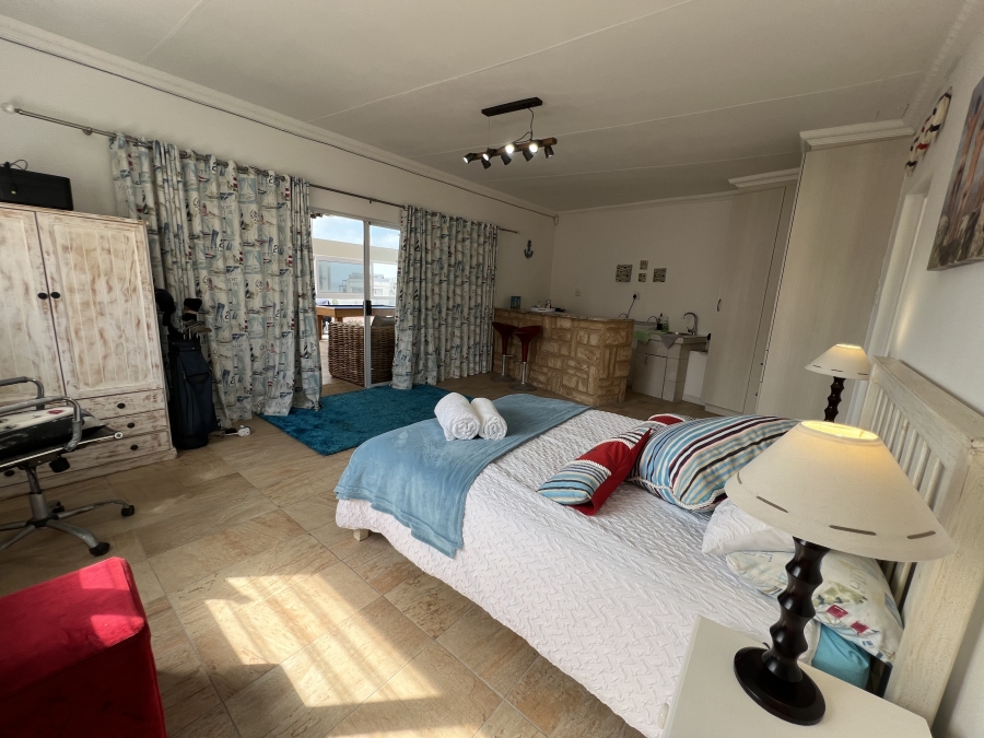 5 Bedroom Property for Sale in Ferreira Town Eastern Cape